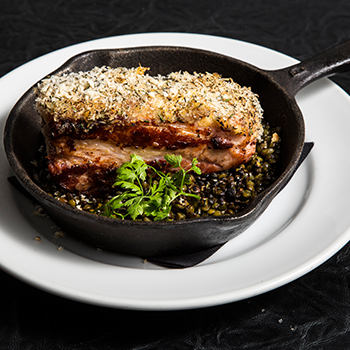 豚のコンフィ香草パン粉焼き