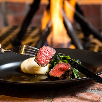 いろいろお肉の盛り合わせ(鶏、豚、牛)